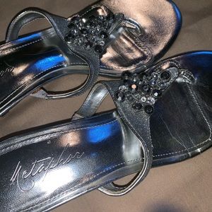 Silver Low heal pumps